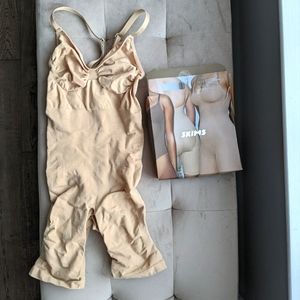 SKIMS Bodysuit Shapewear